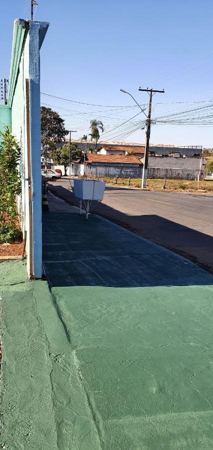 Pousada Romeiros Do Pai Eterno - Santuario Basilica De Trindade Trindade  Luaran gambar